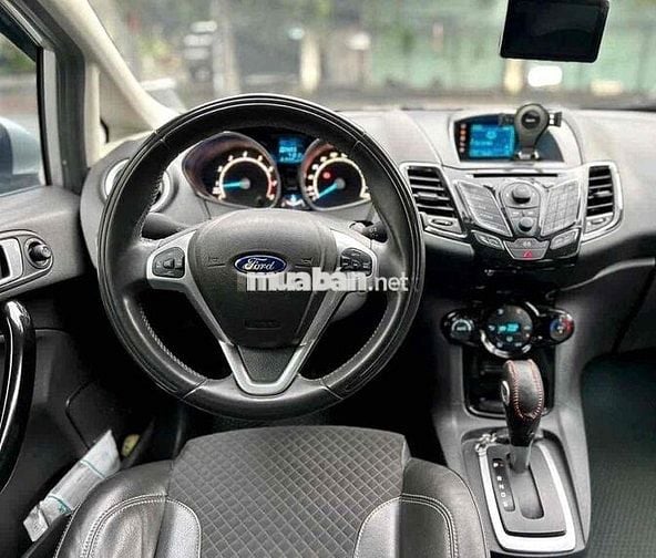 Ford Fiesta 2015 1.5 AT Sport - 63000 km