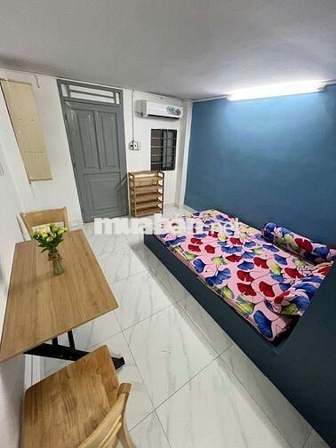 DƯỚI 4 TRIỆU - STUDIO NGAY VÒNG XOAY LĂNG CHA CẢ - THANG MÁY