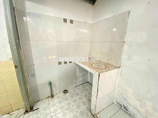 TRỌ GIÁ SIÊU HỜI TẠI NGUYỄN TƯ GIẢN