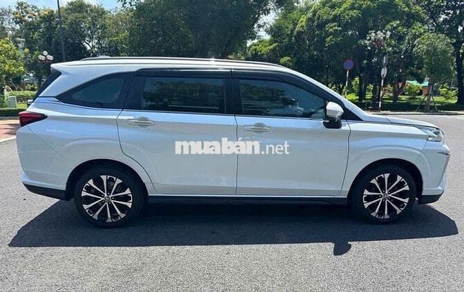 Toyota Veloz Cross 2022 CVT Top hỗ trợ ngân hàng