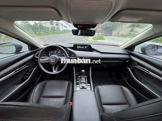 MAZDA 3 - GIẢM GIÁ CỰC TỐT TẶNG BẢO HIỂM