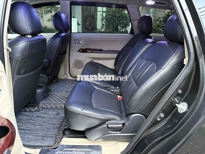 Mitsubishi Grandis 2008 2.4 AT màu đen xe zin đẹp