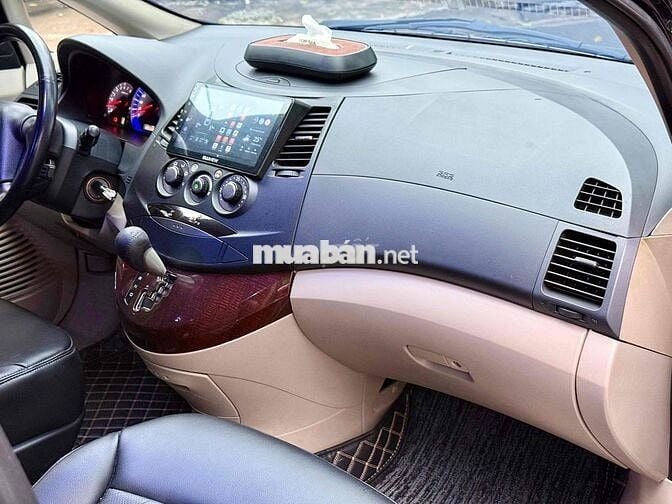 Mitsubishi Grandis 2008 2.4 AT màu đen xe zin đẹp