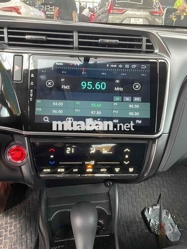Honda City 2020 1.5TOP - 25000 km