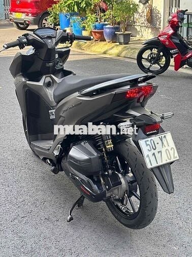 cần bán vario 150 2020