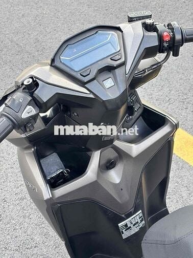 cần bán vario 150 2020