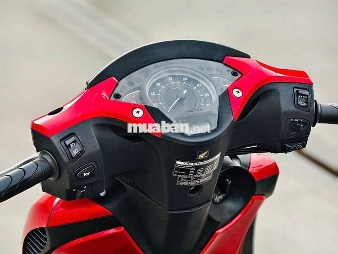 SH 150 ABS 2019 LÊN ÁO Ý