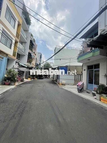 Bán nhà H6m thông Tân phú 4x24 .2 tầng 2pn sổ đẹp vuôn vức