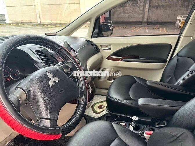 Mitsubishi Grandis 2009 2.4 Mivec - 138000 km