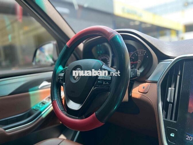 VinFast Lux SA2.0 2019 Premium 2.0 AT - 59900 km