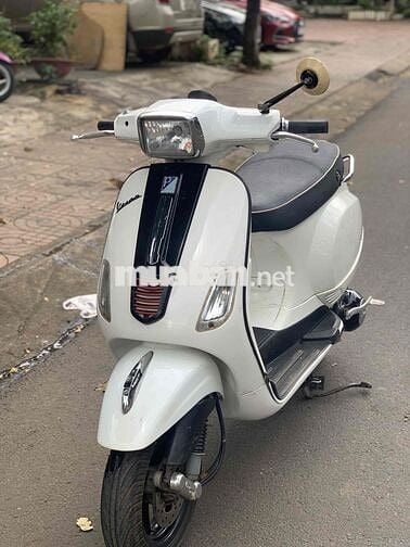 BÁN VESPA ĐÈN VUÔNG CÓ TRẢ GÓP KHÔNG CẦN TRẢ TRUOC