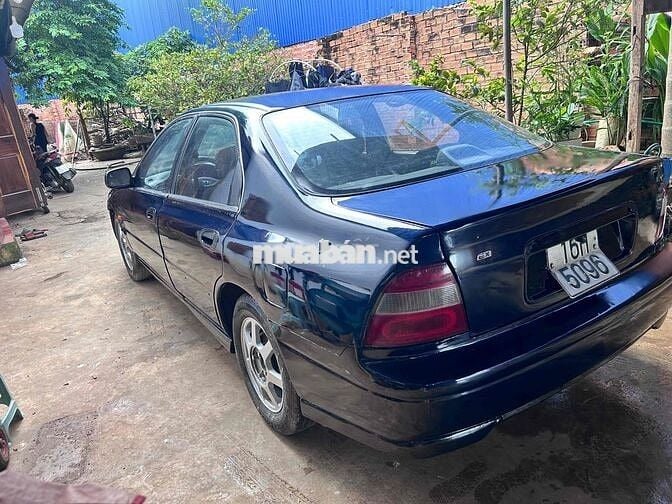 Honda Accord 1994 2.0 MT - 234567 km