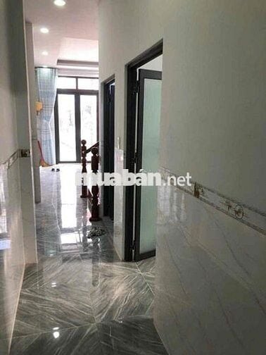 NHÀ 1 LẦU MỚI MẶT TIỀN TRẦN QUANG DIỆU THUẬN TIỆN CẢ Ở VÀ KINH DOANH