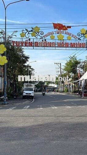 Kẹt Bank Giảm Mạnh Nhà 1 Trệt 1 Lầu Tại Trung Tâm Thủ Dầu Một DT 100m2
