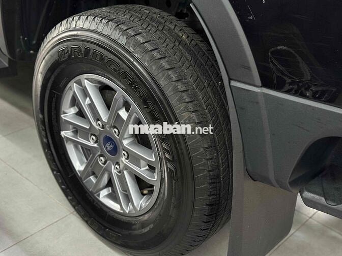 Ford Ranger 2024 XLS 2.0 4X4 AT - 20000 km | Lướt