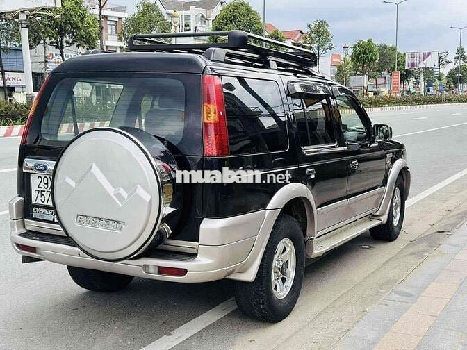 Ford Everest 2005 xăng MT