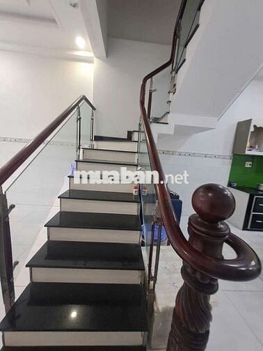 Nhà 1 lầu 3pn2wc đường vườn lài phường apd q12