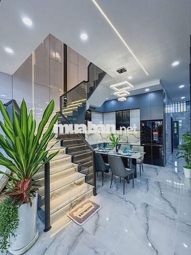 Kẹt Bank Giảm Mạnh Nhà 1 Trệt 1 Lầu Tại Trung Tâm Thủ Dầu Một DT 100m2
