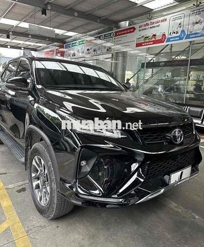 (Xe Hãng) Toyota Fortuner 2022 Legender 2.4 AT