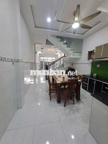 Nhà 1 lầu 3pn2wc đường vườn lài phường apd q12