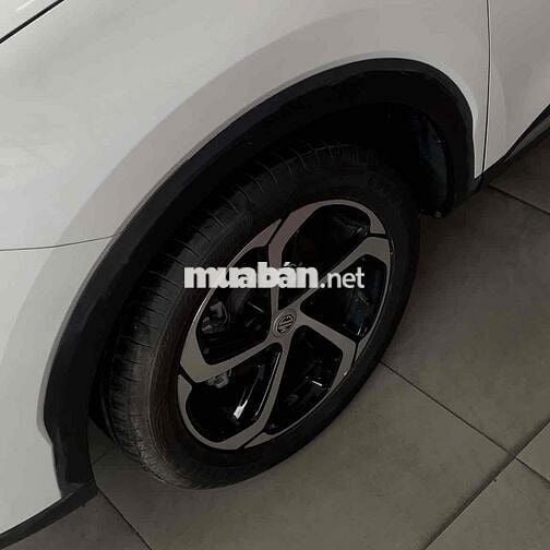 MG HS 2024 tổng lăn bánh tỉnh