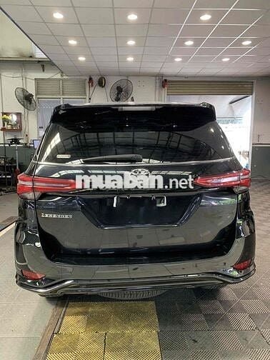 (Xe Hãng) Toyota Fortuner 2022 Legender 2.4 AT