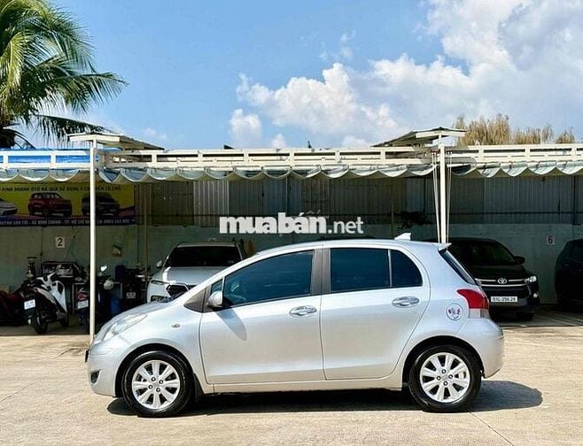 🆘🆘🆘YARIS 1.3At 2010 Nhập Nhật Bản XE ĐẸP ZIN 99%