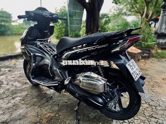 Bán Xe Air Blade Fi 2018. Còn mới cứng ,