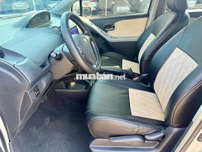 🆘🆘🆘YARIS 1.3At 2010 Nhập Nhật Bản XE ĐẸP ZIN 99%