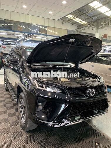 (Xe Hãng) Toyota Fortuner 2022 Legender 2.4 AT