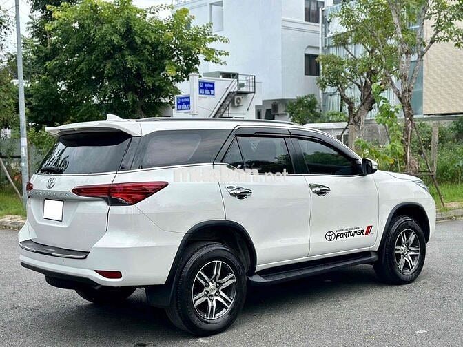 Toyota Fortuner 2017 2.4G 4x2 MT - 140000 km