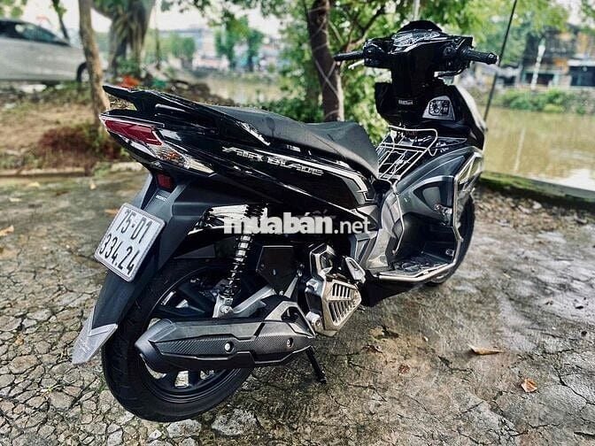 Bán Xe Air Blade Fi 2018. Còn mới cứng ,