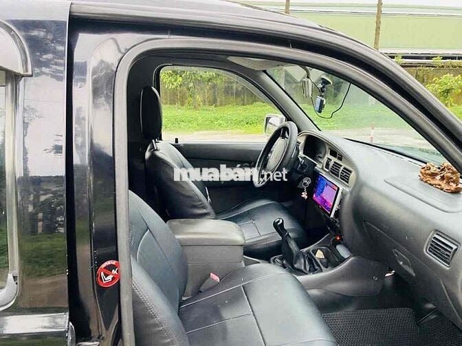 Ford Everest 2005 xăng MT