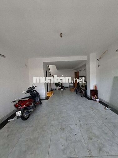 Nhà 5x12,4 tầng 4pn 5wc ,đường xe tải gân coopmat PVH