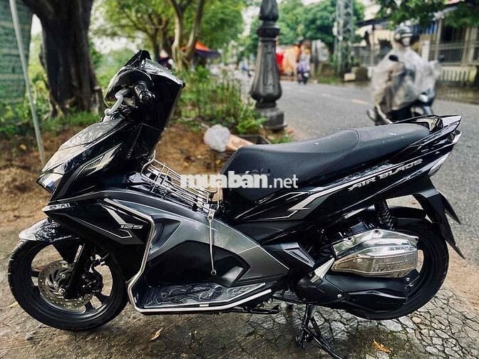 Bán Xe Air Blade Fi 2018. Còn mới cứng ,