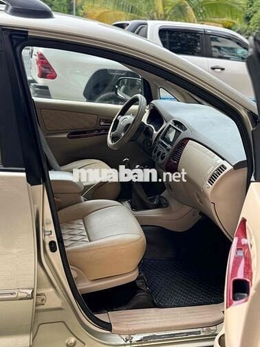 Toyota Innova 2006 G - 11111 km