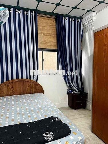 Cho thuê gắp siêu phẩm 2 phòng ngủ trung tâm quận 3 view lầu cao với d
