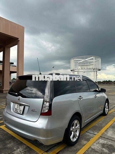Mitsubishi Grandis 2009 2.4 Mivec - 138000 km