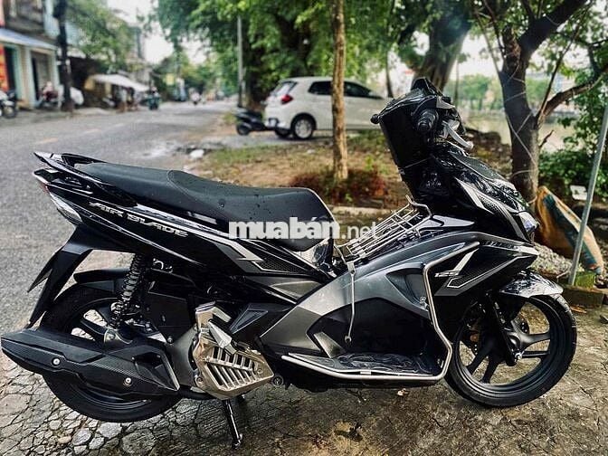 Bán Xe Air Blade Fi 2018. Còn mới cứng ,
