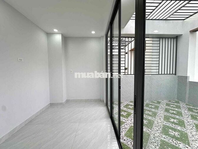 NHÀ ĐẸP DIỆN TÍCH KHỦNG – ĐẦU TÔ NGỌC VÂN, PHƯỜNG THỚI AN, Q.12