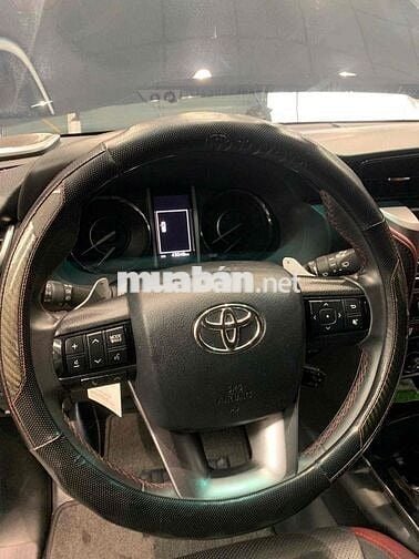 (Xe Hãng) Toyota Fortuner 2022 Legender 2.4 AT