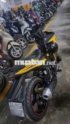 Xe máy Yamaha Exciter 155 VVA Vàng Đen