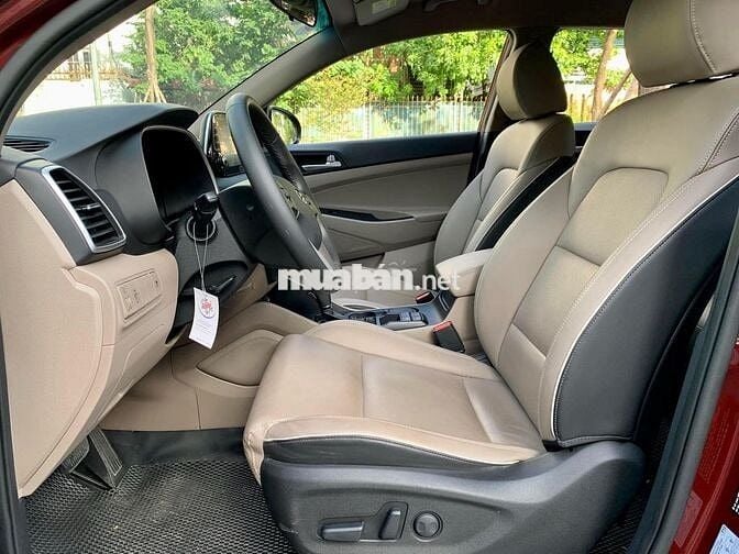 Hyundai Tucson 2020 máy xăng số tự động