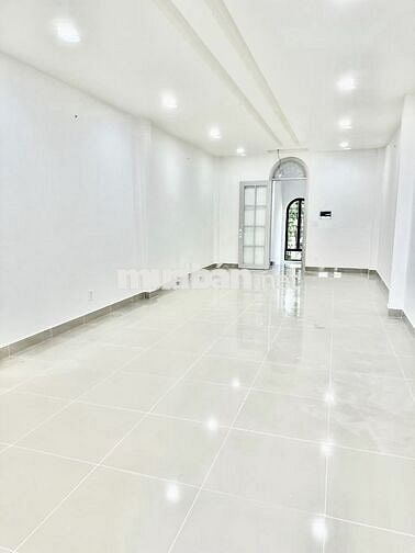 SIÊU PHẨM TOÀ NHÀ MỚI 4 LẦU CỰC ĐẸP KHU PXL – 123 HOA LAN GIÁ CHỈ 35TR