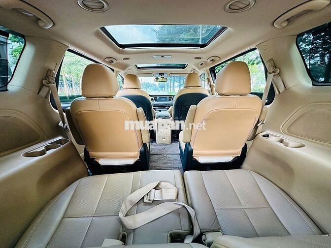 Kia Sedona 2019 Platium D - 86000 km