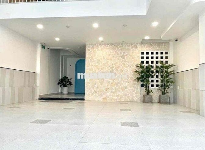 Cho Thuê Penhouse Cao Cấp , Ngay Sân Bay Tân Sơn Nhất , Công Viên HVT
