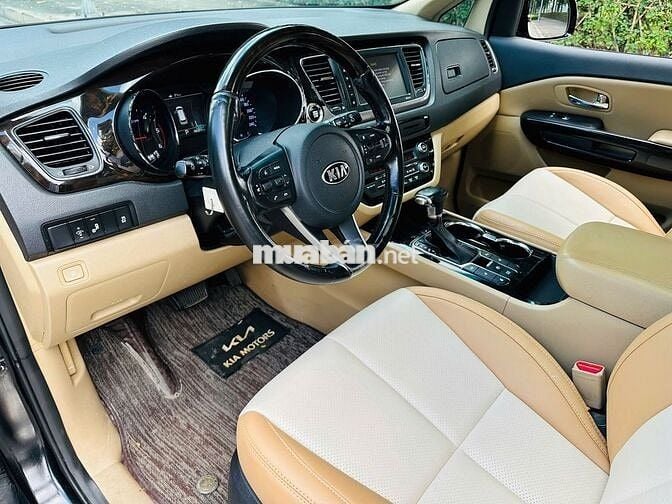 Kia Sedona 2019 Platium D - 86000 km