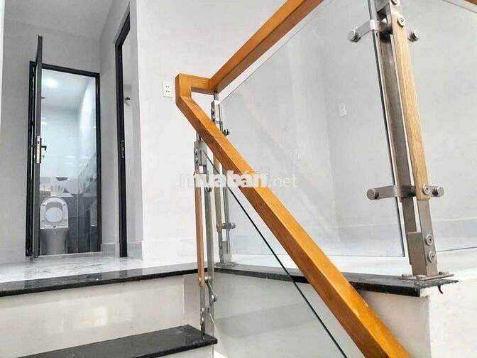Cho thuê nhà Trệt Lửng gần Sân vận động Đông hoà Dĩ An