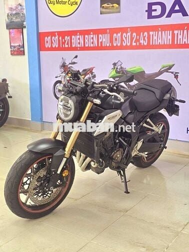 Honda cb650r date 2021 đập thùng mới 2022