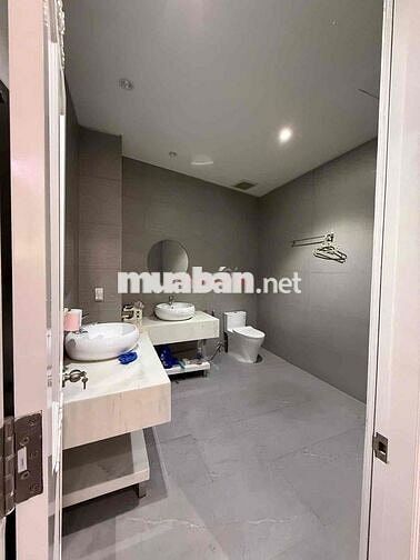 Cho thuê nhà HXH 7.5 x 10.5 Trệt 3L ST , Quận 5